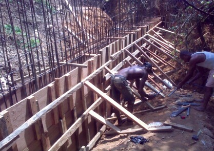 Retaining Wall (Ekonib)